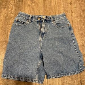 90s Mom Jean Shorts